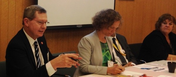 Bill Durston speaks on panel w PFSALW